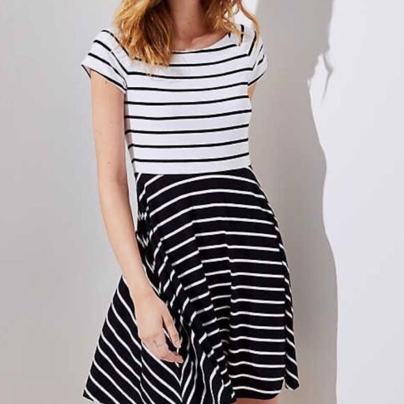 Loft black and white color block striped dress size large - Picture 2 of 8